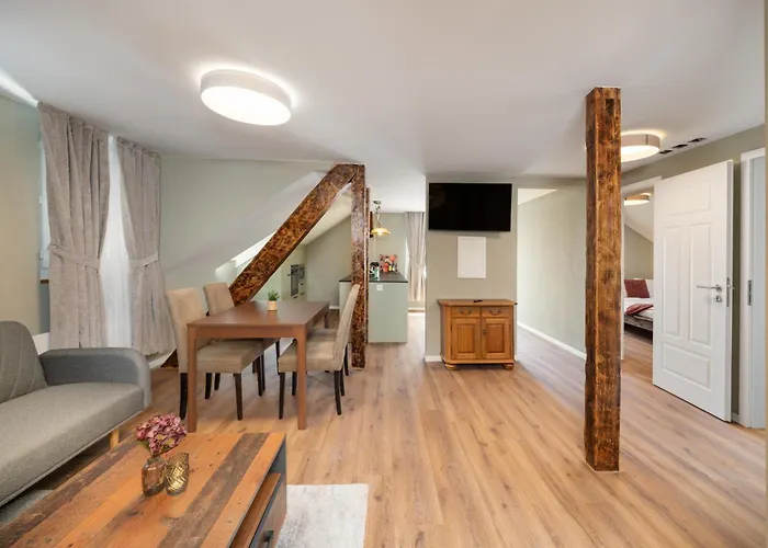 דירה Betweenthelakes Penthouse אינטרלאקן